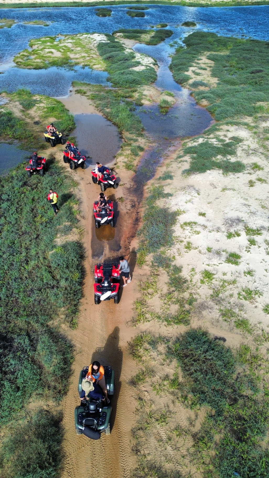 Aventura de quadriciclo pelas lagoas